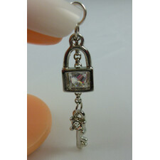 NAIL DANGLE - LOCK & KEY WITH "DIAMONDS"