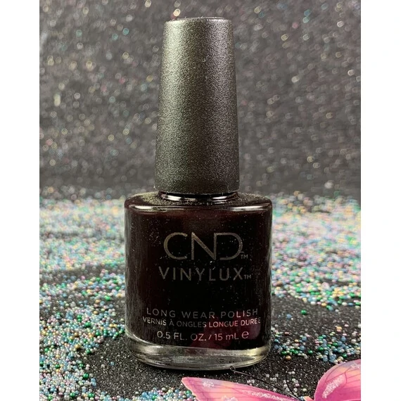 CND VINYLUX TEMPTATION #305 WEEKLY POLISH