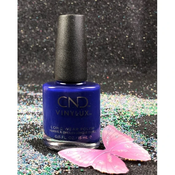 CND VINYLUX BLUE MOON #282 WEEKLY POLISH