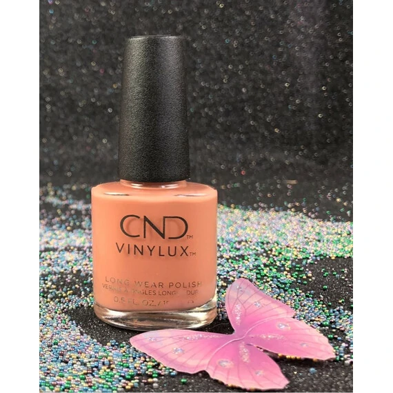 CND VINYLUX SPEAR #285 WEEKLY POLISH
